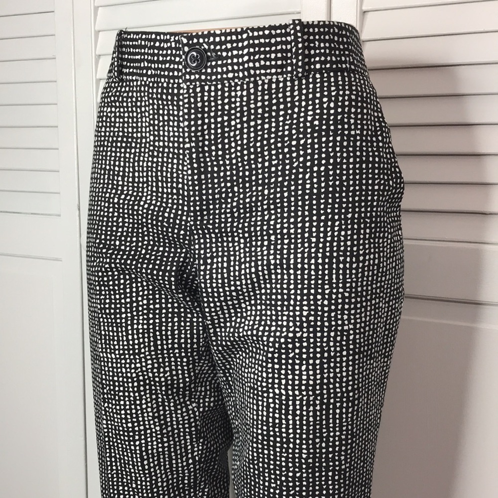 BANANA REPUBLIC Black White Printed Cropped Pants Size 6 - Picture 3 of 9